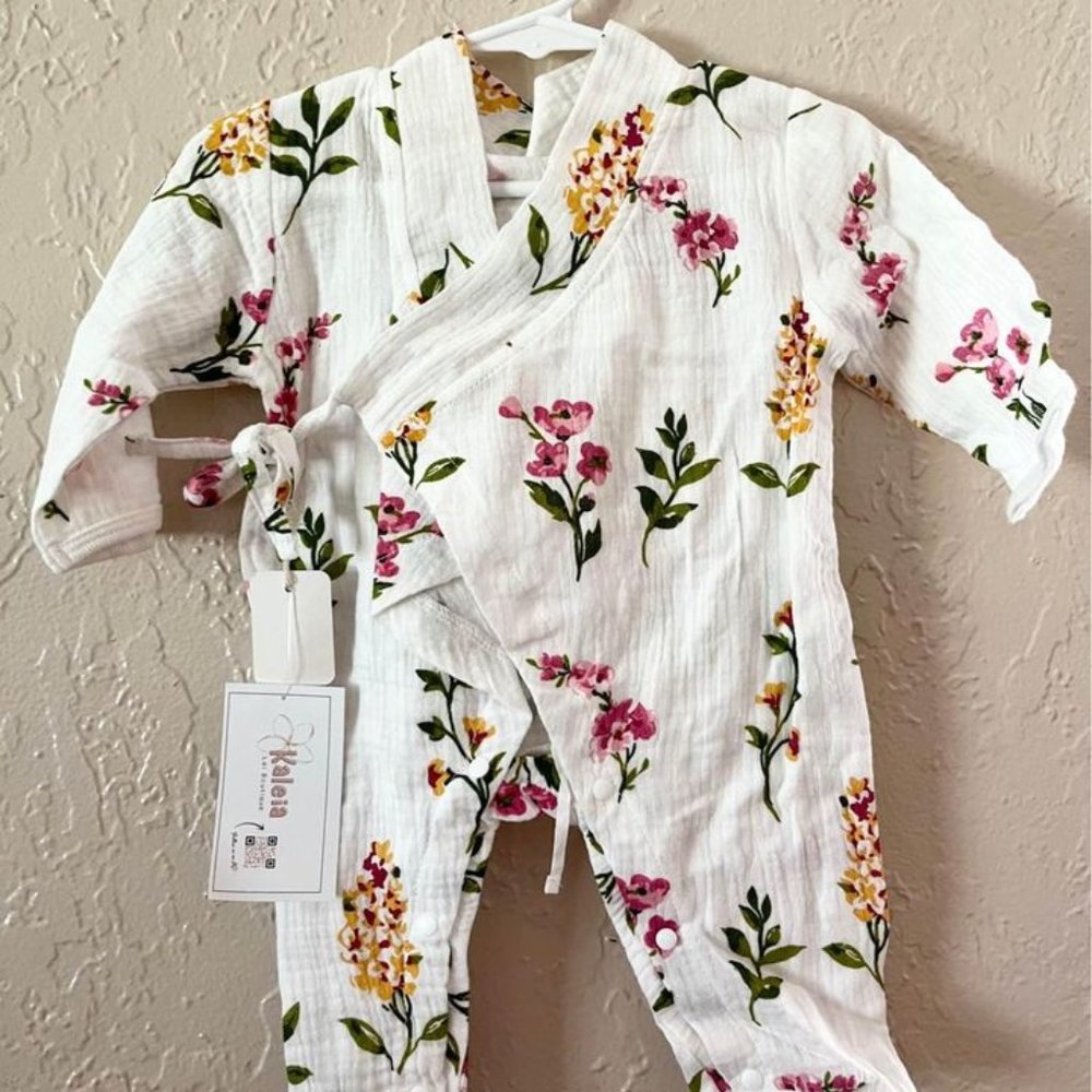 Infant Floral Jumpsuit Set w/ Cap